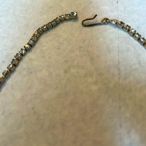 Vintage 1950’s  Baguette cut Aurora Borealis choker. Shepherds hook EUC - Picture 9 of 9